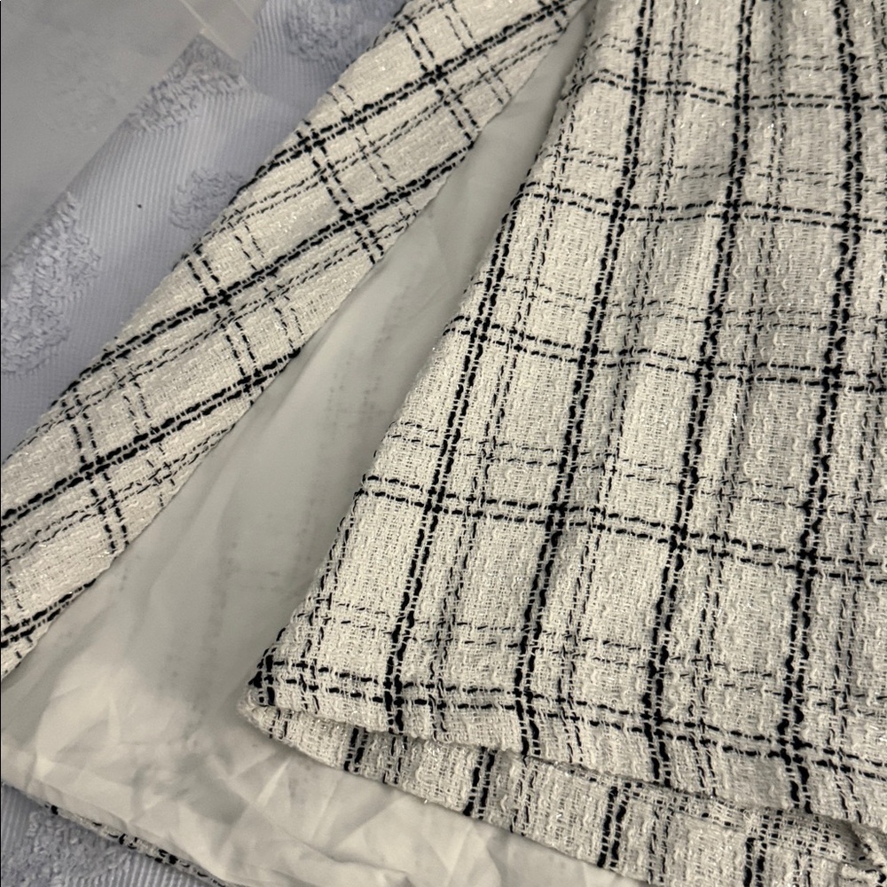 Women’s Plus Size Plaid Print Cloak Sleeve Double Breasted Blazer - Picture 7 of 11